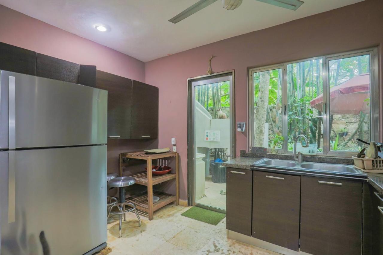 Guest House La Aldea Holistic Experience Cancún Kültér fotó