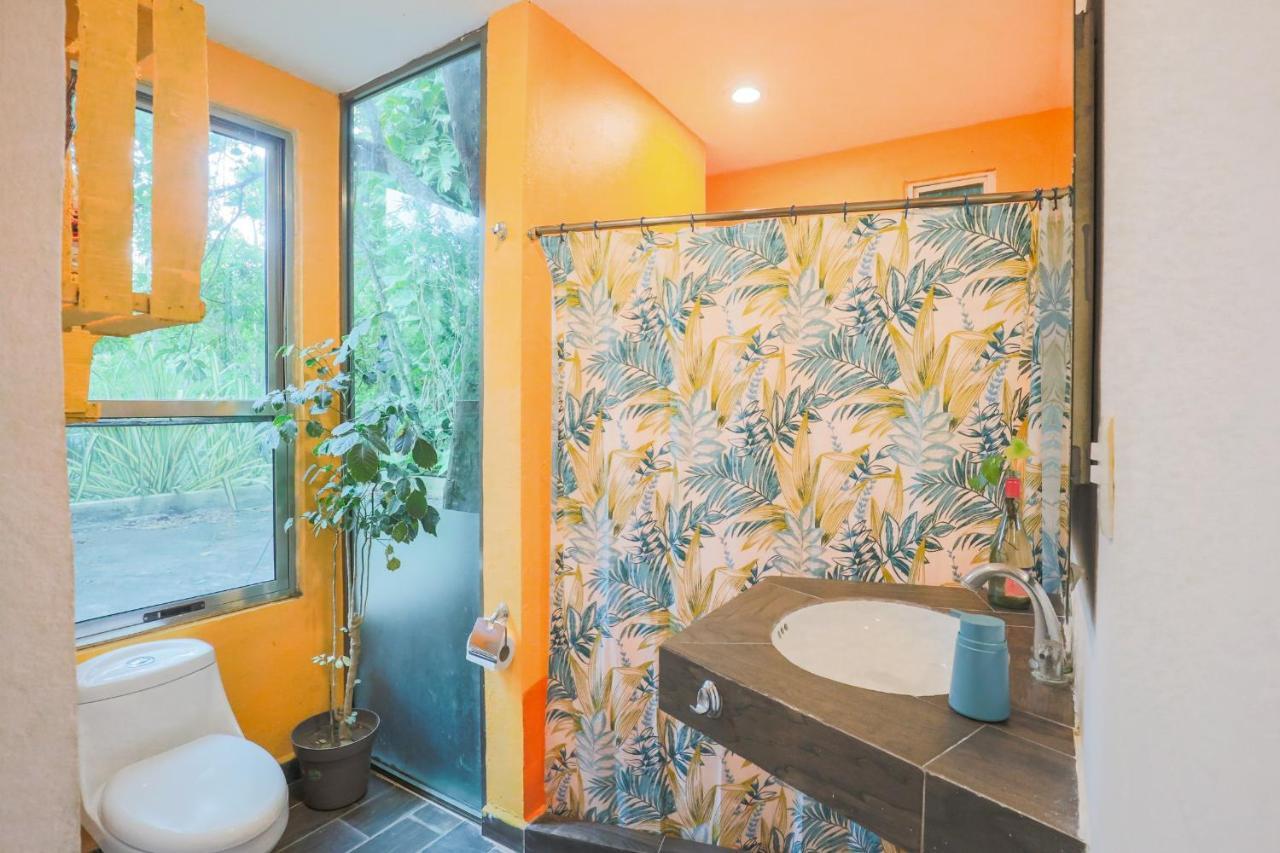 Guest House La Aldea Holistic Experience Cancún Kültér fotó